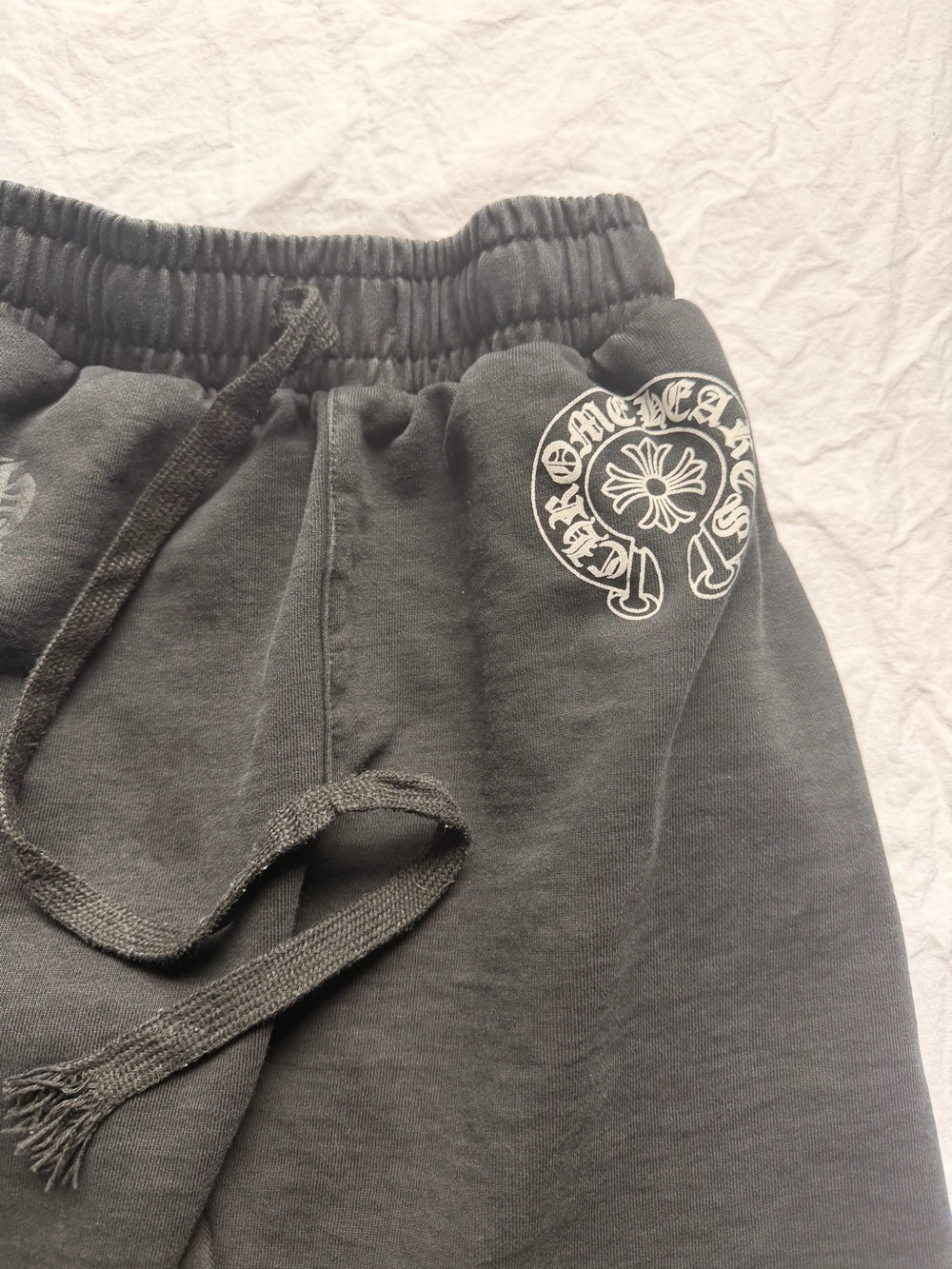 Chrome Hearts Black Cross Print Sweatpants - Picture 3 of 10